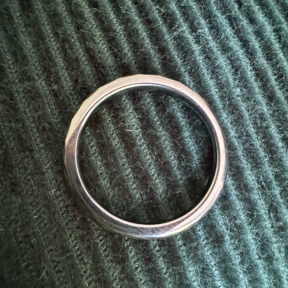 ✨Tungsten Carbide Faceted Feminine Band Ring - 5.45 - Picture 3 of 5